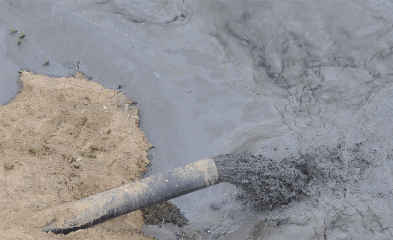 Riachuelo: clausuran obras en el puerto de un polo petroqumico por contaminacin