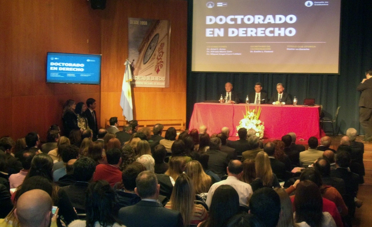 Horacio Rosatti brind una conferencia en la Universidad Nacional de Rosario